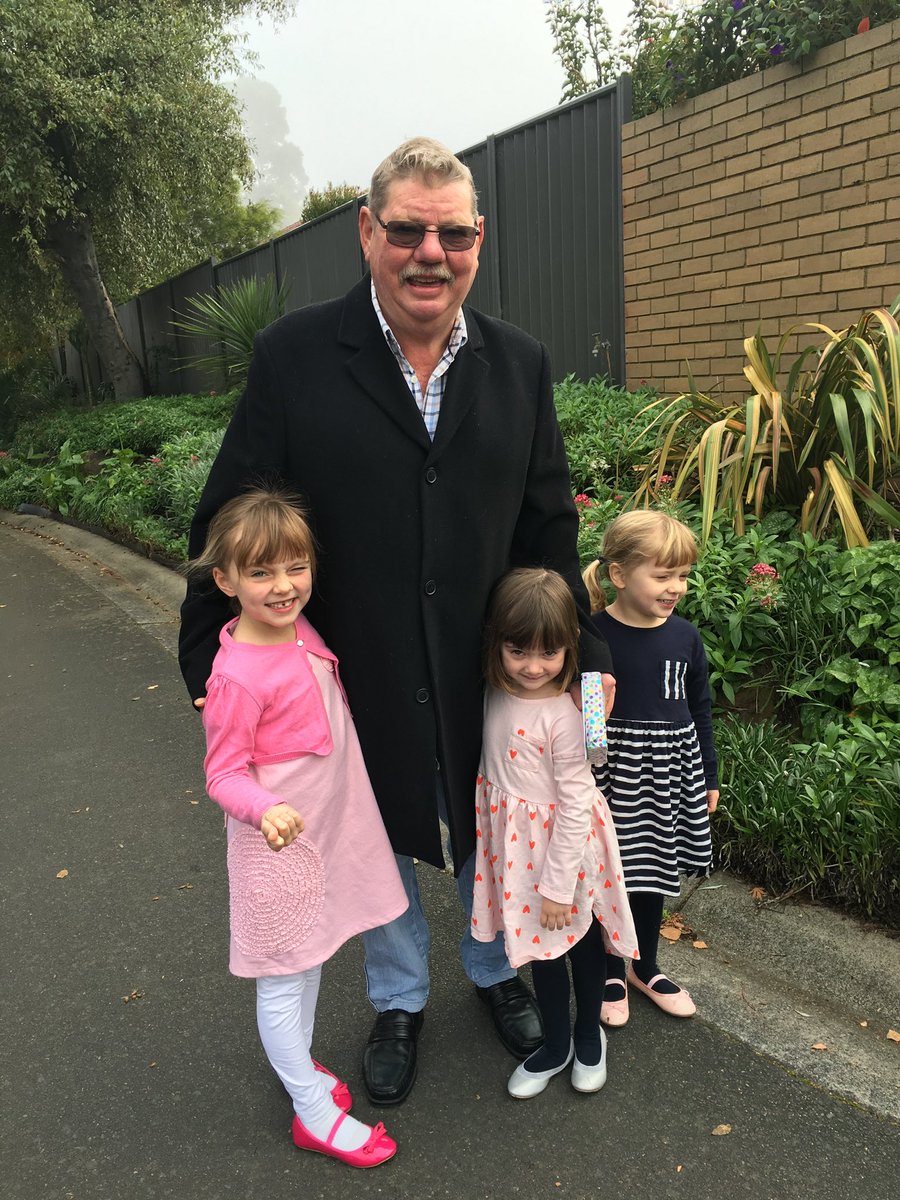 Charles Davis tweet media