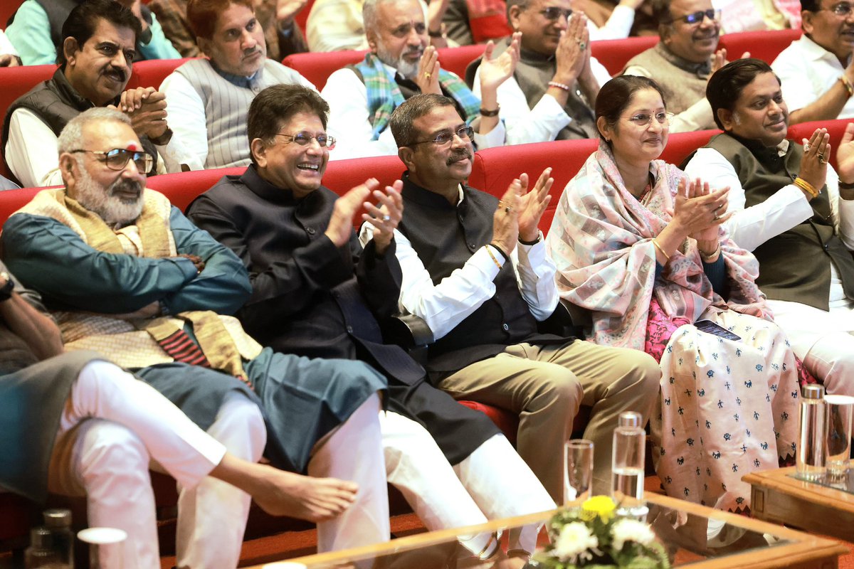 Dharmendra Pradhan tweet media