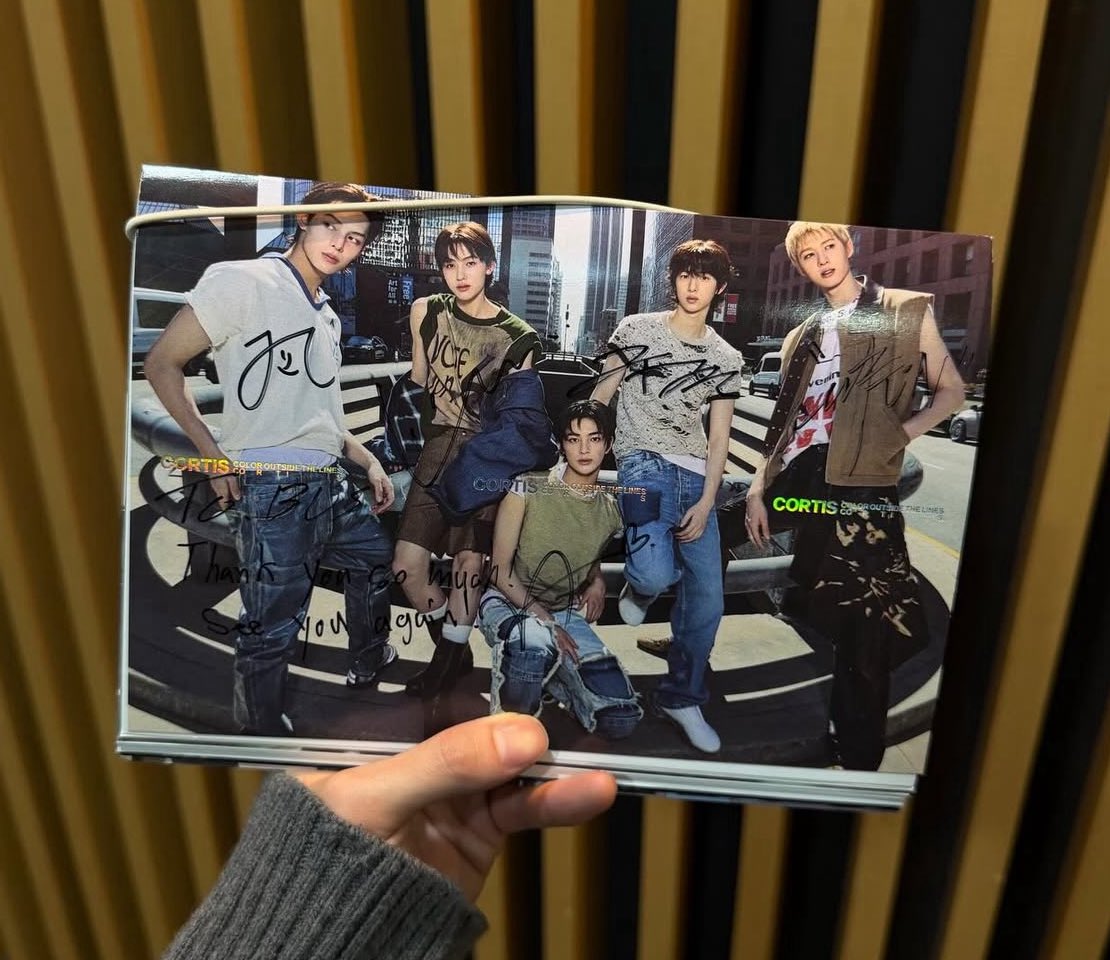 MalDieve99's tweet image. นิ ไอตี๋ เพื่อนเขายังใช้มือตุวเองถ่ายลงแต่เอ็งไปเอารุปที่เปนมือแฟนมาลง ให้คิดไงฟะ 😭😭😭😭😭😭😭😭😭😭😭😭