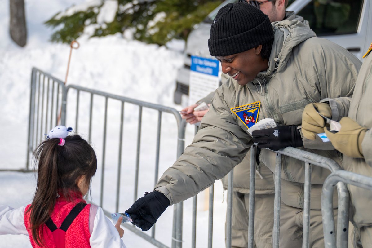 在日米海軍司令部 tweet media