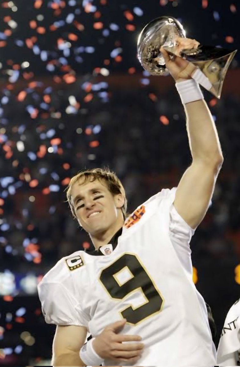 SeanPayton's tweet image. He came when most were leaving...Set a bar so high for all of us....He lead immediately....
He's OUR 1st Ballot HOF QB!
Congratulations Drew Brees. Also, Congratulations to Your wife Brittany, Baylen, Bowen, Callen and Rylen. It was an honor to have coached you.