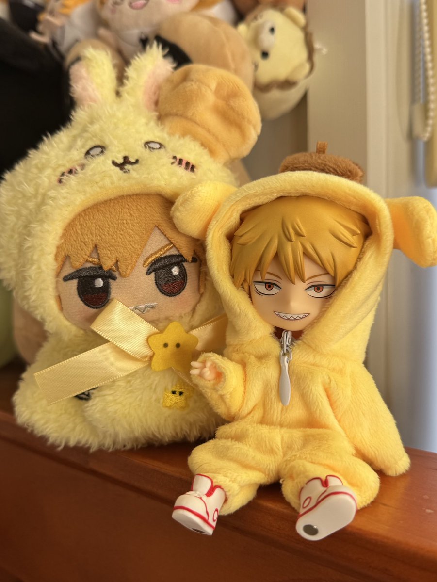asathefantastic's tweet photo. DENJIS NEW OUTFITS ARRIVED ☹️☹️☹️☹️☹️ https://t.co/l3NRGnCb8B