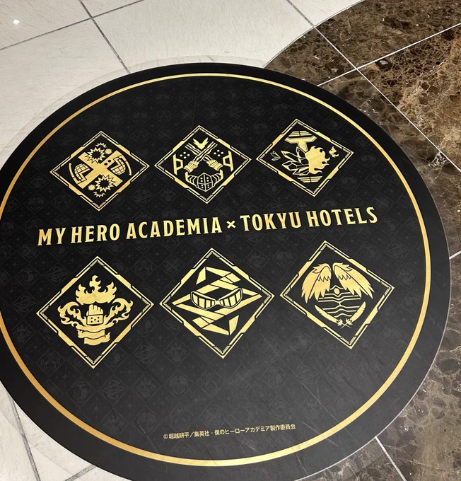 ホテルの床!