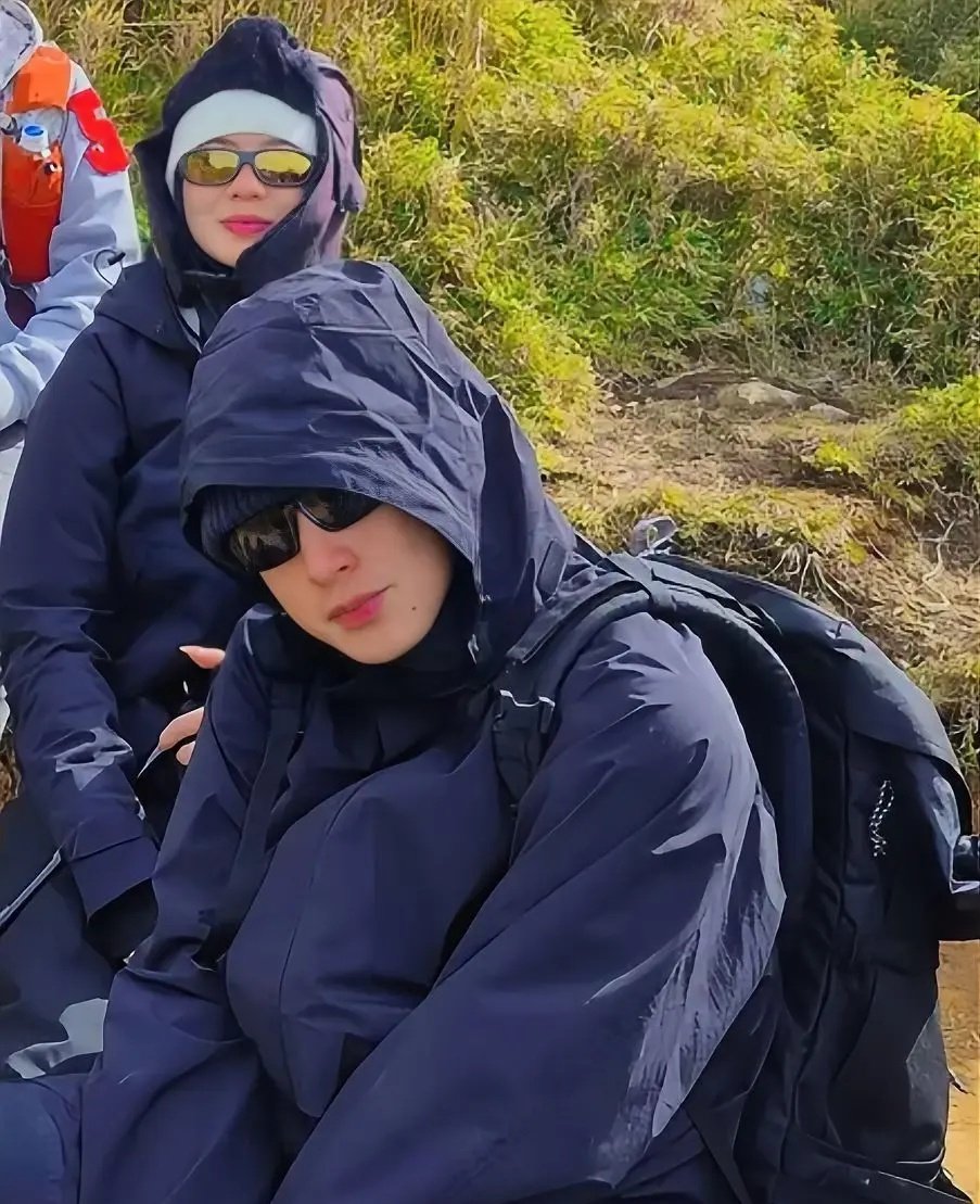 _stefanney_'s tweet image. hello lovebirds, ingat and enjoy kayo diyan 🥰

#JMFyang