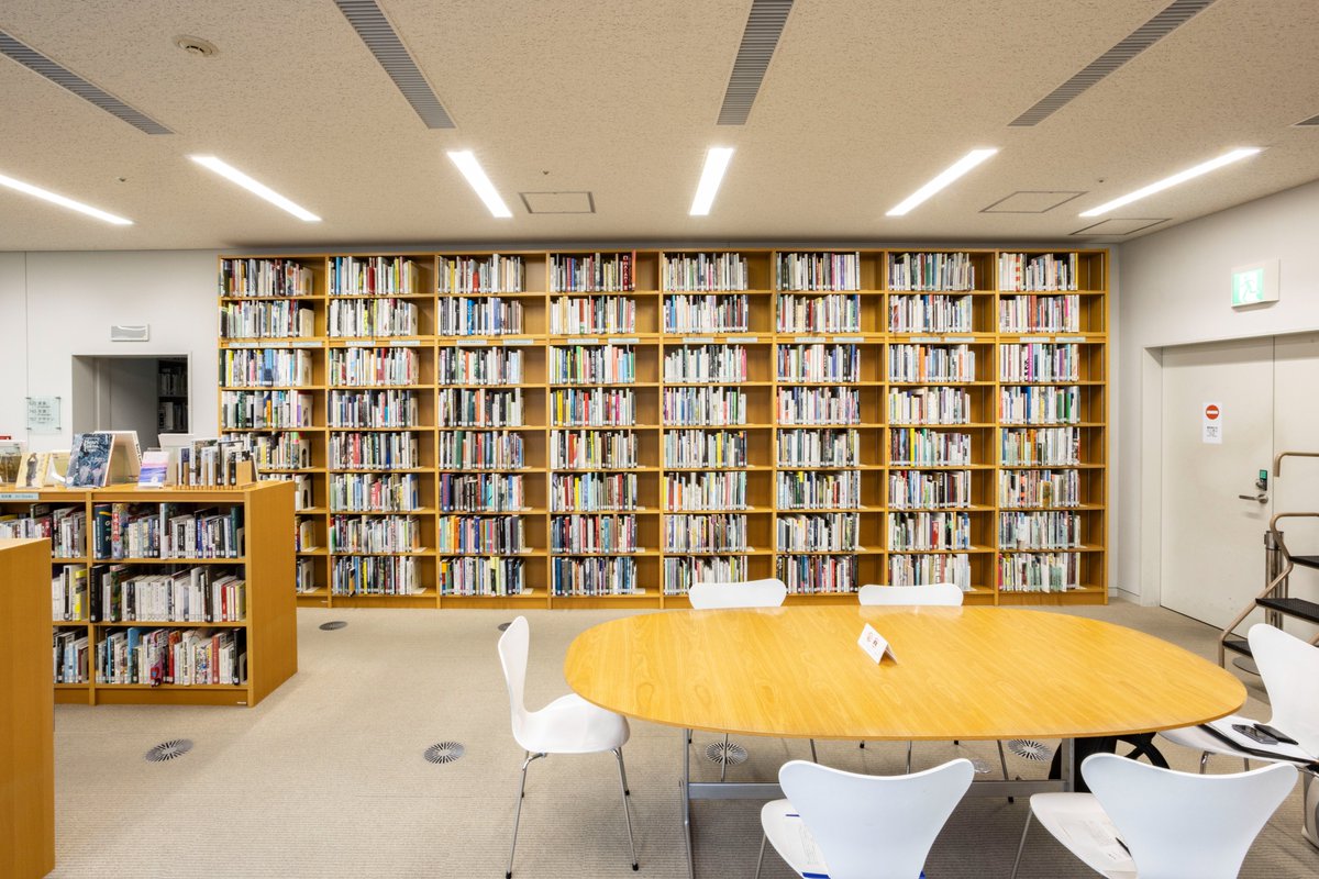 NACT_PR's tweet photo. #NACTtips💡
Discover, Browse, or Research at the Art Library

Facing the rooftop garden on the 3rd floor, the brightly lit room houses a collection of over 110,000 volumes, mostly national and international exhibition catalogs, available to all visitors free of charge.

The “Special Book Exhibit” section, which changes periodically, features a selection of materials from our collection based on a specific theme. Past themes have included such subjects as “Gender,” “Yokai,” and “Manga.”
Please pick up your favorite book and enjoy your time here.

💡Did you know? NACT Tips at
https://t.co/IFXDln4K7V