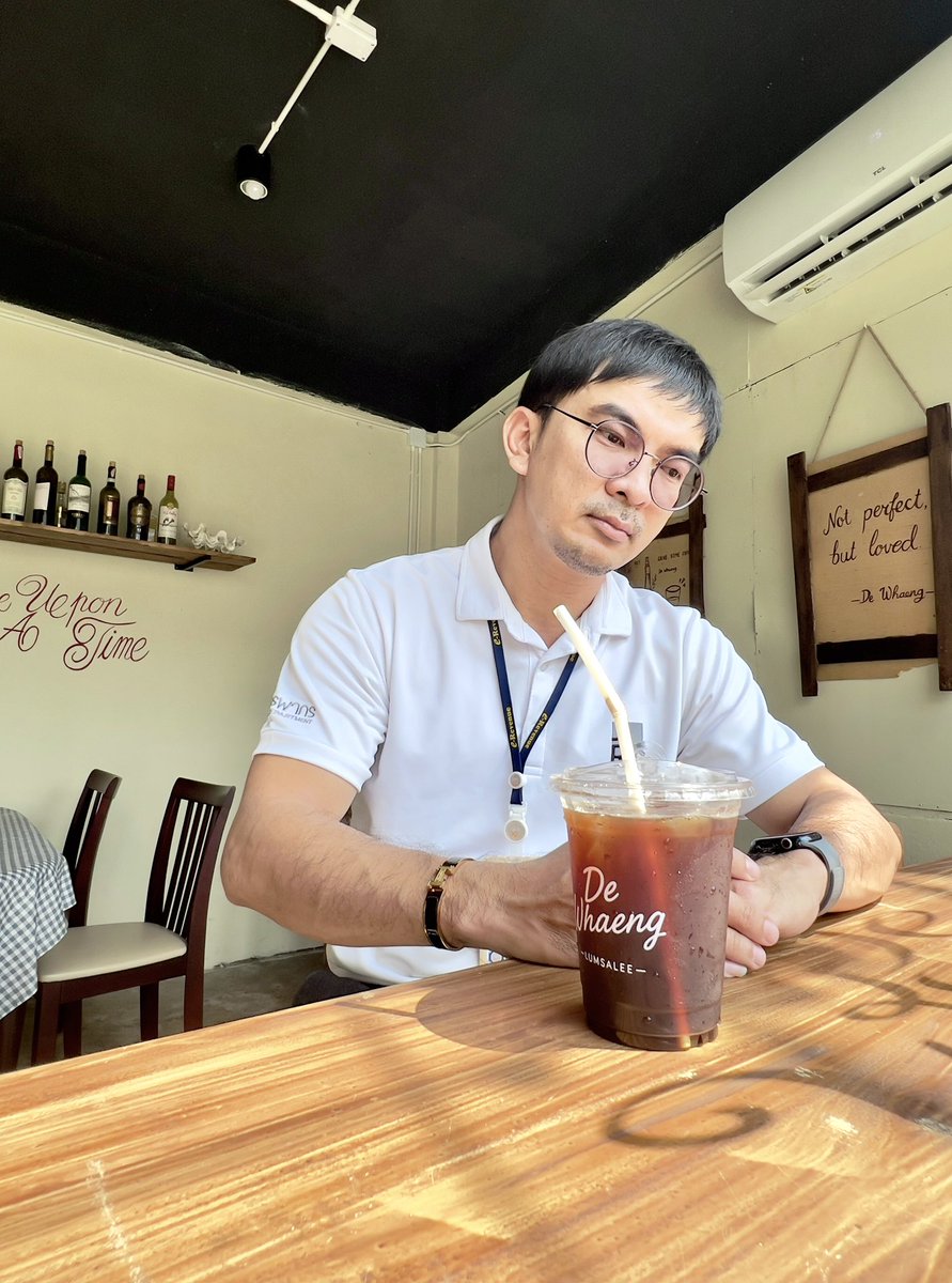 surasit_ton's tweet photo. #dewhaeng #lumsalee #bangkapi 🥤🌿🚝 #คาเฟ่ แห่งใหม่ มุมแยก #ลำสาลี #บางกะปิ 🛣️
#surasit_ton 6•2•2026 😌 https://t.co/7WgkgNFSLG