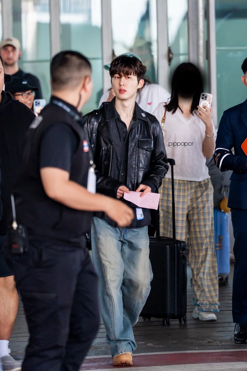 pippapor's tweet photo. D-1 Welcome back Hanbin 🧡#2026THELASTPARADEENCOREINBANGKOK

#HANBIN #비아이 #김한빈 https://t.co/X65y8fCRzD