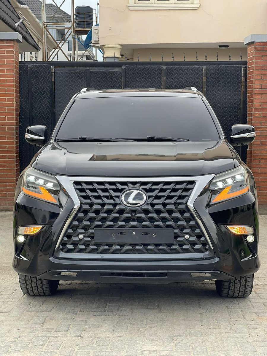 SOUTHCARNG_LTD's tweet photo. TGIF BOOKING 🥂
OVERNIGHT BOOKING IS ALLOWED ✅️
FOR HIRE
CAMRY
HILUX
PRADO
GX460
OVERNIGHT BOOKING ENDS AT 5AM SHARP ❗️
STARTS AT 130K-220K
IB/LAG📌
WhatsApp/call: 09138601779
#oblee #prado https://t.co/12f7SaeCH9