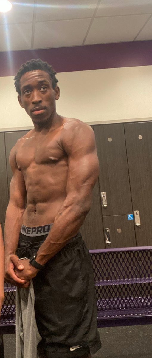 wildinghost_'s tweet photo. Morning workouts finna hit different #GymLife https://t.co/AJG2ZRlJi3