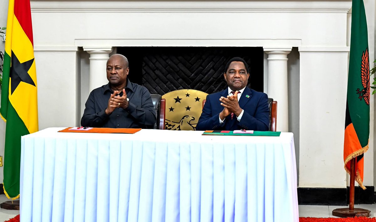 ZambiaMFAIC's tweet photo. In pictures:
Mr. @HHichilema, President of the Republic of Zambia and H.E Mr. @JDMahama, President of the Republic of #Ghana, on 5th February 2026,  witnessed the signing of 10 #MoUs in significant areas of mutual interest between the two countries.

📸 State House -Zambia https://t.co/mbEtiKVenM