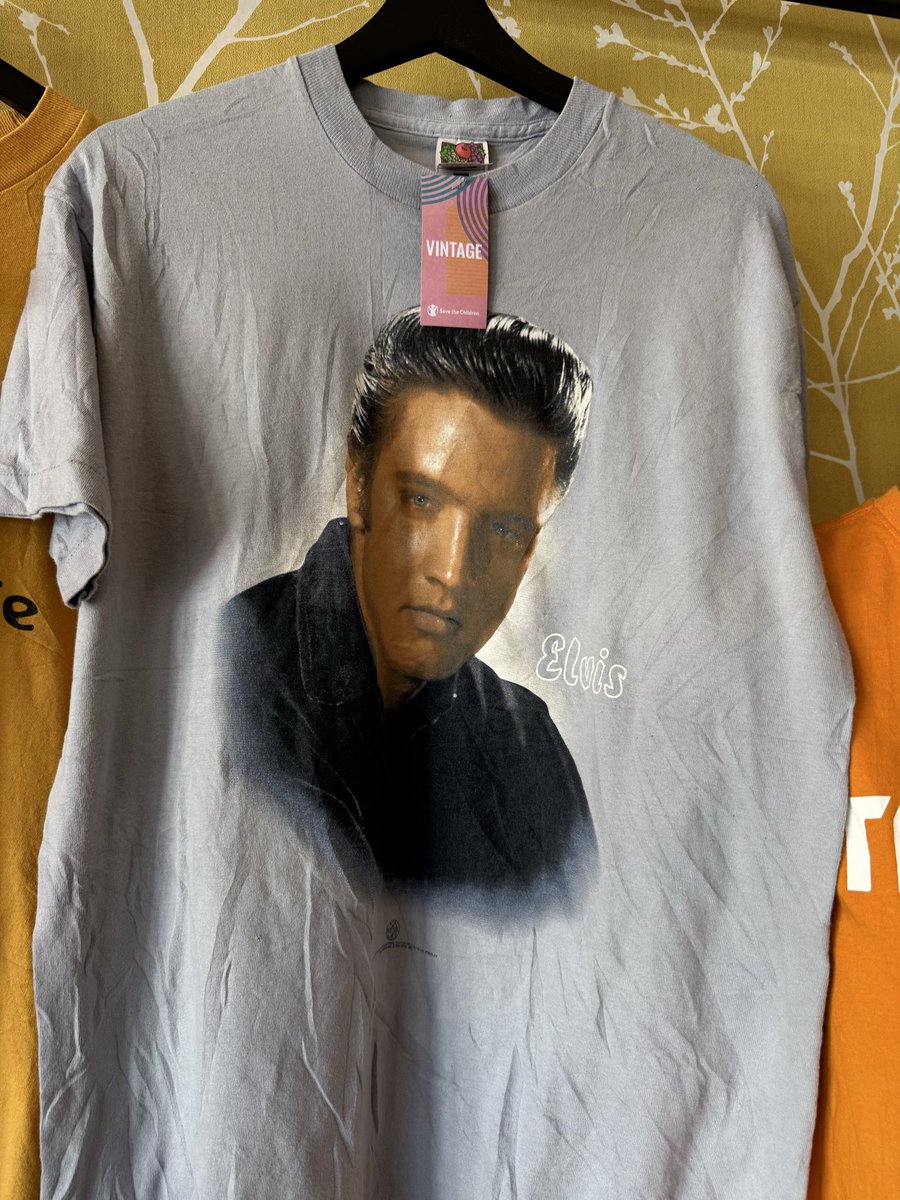 IkeTheInfinitve's tweet photo. Woah Mama, they put me in the shirt https://t.co/Msf1BGVcUG
