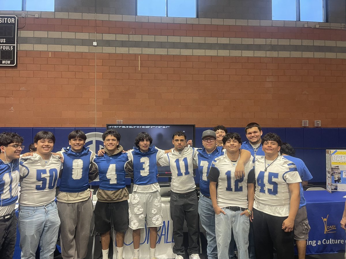 Adrian Medrano tweet media