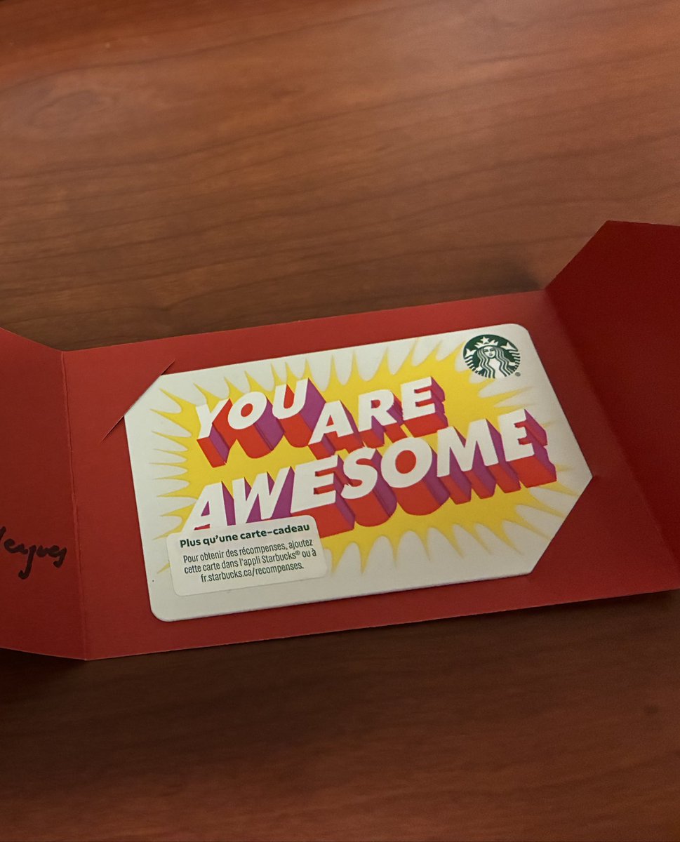 KitsshinoH's tweet image. 5年間お世話になったDTのオフィス最終日、同僚達からの差し入れやカードやプレゼントに胸がいっぱいになって、泣かないつもりだったのに涙が勝手に出た。優しさや親切に感激して涙が出たのはいつぶりだろうか🫶🏻