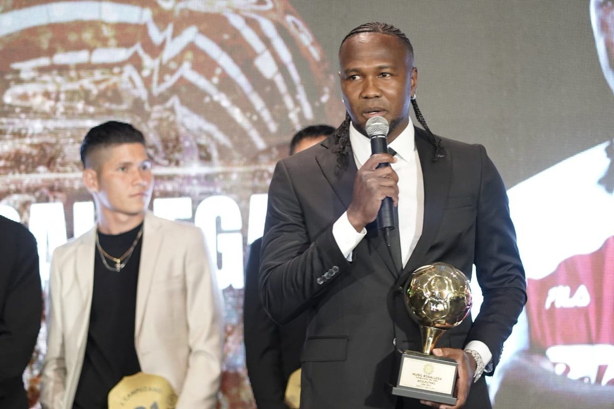 Hugo Rodallega fue elegido como el futbolista del año Acolfutpro 🦁🇮🇩

Felicitaciones Hugol 🔥

📷 <a href="/acolfutpro/">ACOLFUTPRO</a>