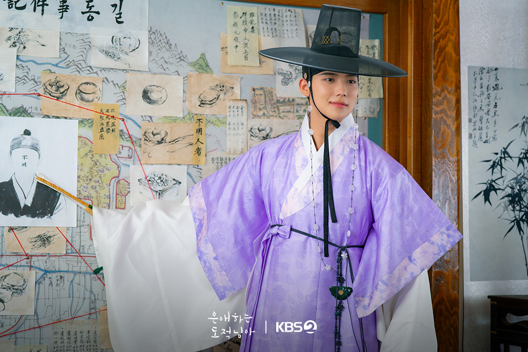 KBS_drama's tweet photo. [#은애하는도적님아] [📸]

운명처럼 얽힌 홍은조와의 인연으로
격변의 시기를 맞이한 도월대군의 인생

KBS 2TV 토일 미니시리즈 [은애하는 도적님아]
매주 토 · 일 밤 9시 20분 방송

#KBS #KBS2 #KBSDRAMA #KDRAMA #은애하는도적님아 #ToMyBelovedThief #남지현 #문상민 #Namjihyun #Moonsangmin https://t.co/vqdZr5lk3p