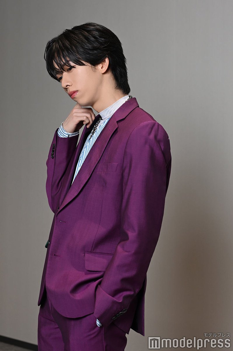 modelpress's tweet photo. 【写真多数】超特急リョウガインタビュー🚄

💜「身長測定会」「1人運営お渡し会」…
　　リョウガ流イベントの真意
💜❤ユーキ提供写真は
「“おさなな”と呼ばれている歴史ある写真」

✍️こぼれ話も
https://t.co/mXp5JGySyH

#RYOGA_EternalMoment @sd_bt https://t.co/OkDhBNgnaJ
