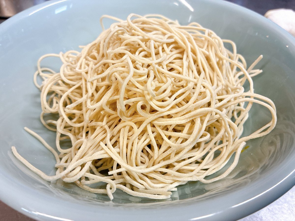 ラーメン弐豚　見附本店 tweet media