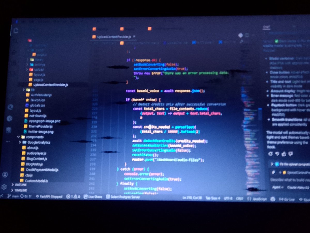 Everyone says, forget about adding dark mode to your product, go market your app, but stay with me now, I have a valid explanation, I promise.

I just completed an ICP pivot from students to dark academia-book lovers, reason being that the later have more purchase intent

🧵
