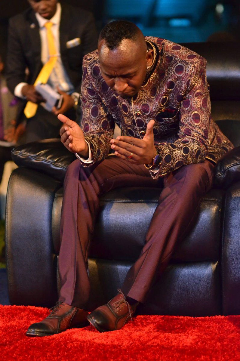 RICHARDBWOGI's tweet photo. Always Inquire of the Lord. 

So David inquired of the Lord, saying, “Shall I pursue this troop? Shall I overtake them?”

And He answered him, “Pursue, for you shall surely overtake them and without fail recover all.”

#ProphetElvisMbonye 
https://t.co/beCZ6V1uk8 https://t.co/eLD5wqAsRO