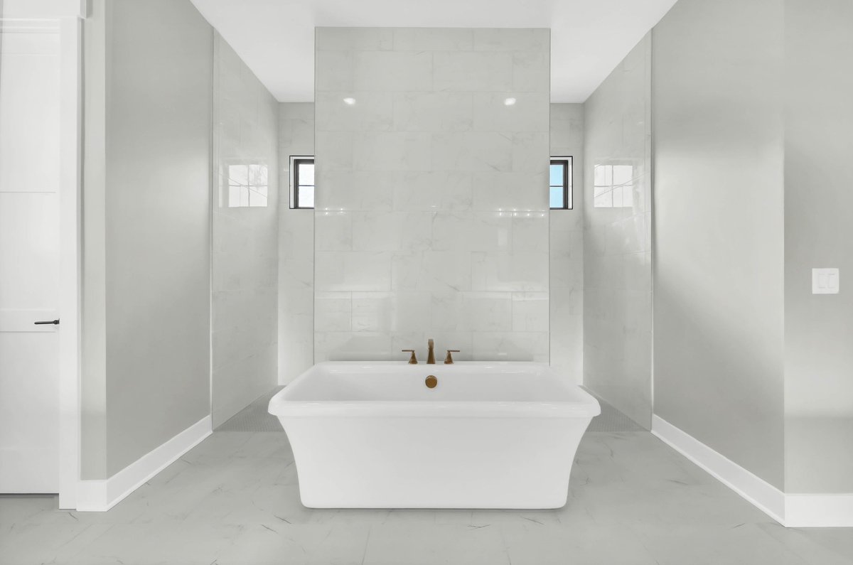 BRMillerCompany's tweet image. Another custom home complete.

Grateful for our clients who trusted us to bring their vision to life.

#CustomHome #NewConstruction #HomeBuilder #brmhomesllc