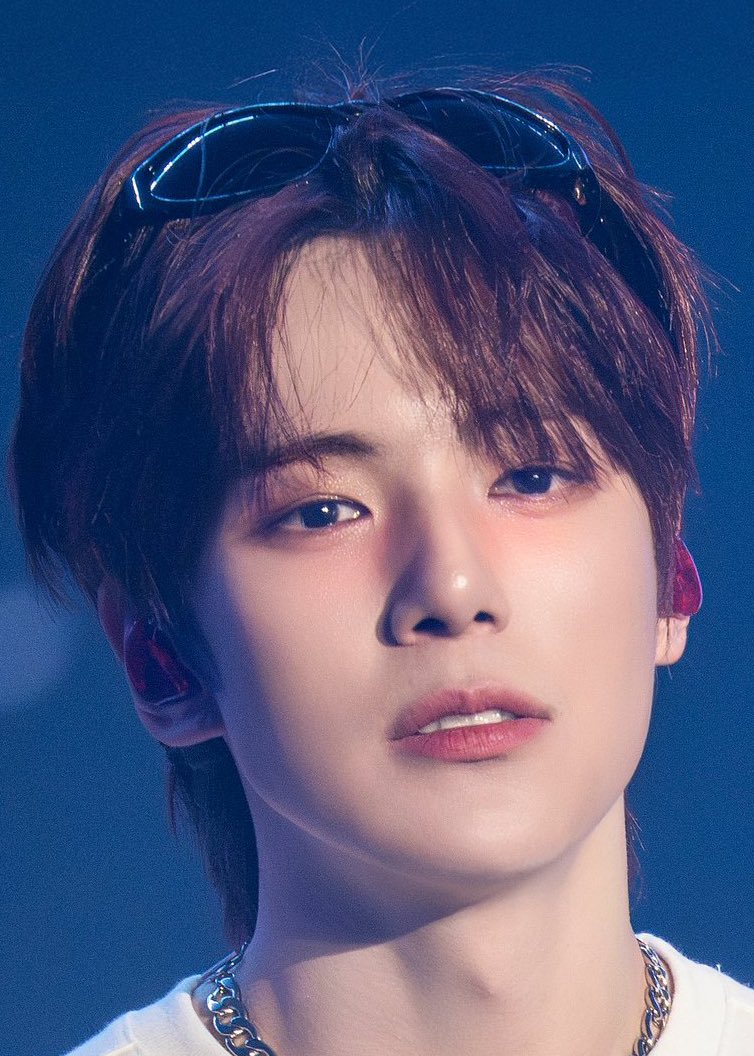 by_babykim's tweet photo. Mcm nk recreate makeup ni laaaa 
Tpi blusher dia bawah mata je .. sesuai ke aku cmni ek ..mcm x je.. https://t.co/o7aGWXU6bd