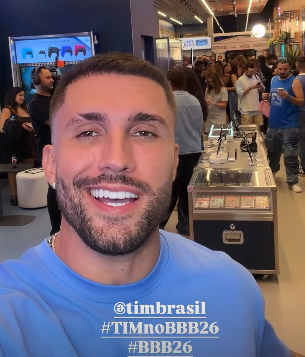 Acompanhando tudo com o <a href="/arthurpicoli/">Arthur Picoli 🎮</a> e a <a href="/TIMBrasil/">#TIMnoBBB26 🤳</a>! 

Bicho bonito, né?

#TIMNoBBB26 #BBB26