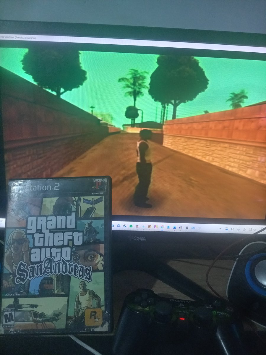 Señores miren que conseguí

(Si, estoy usando una capturadora pa la plei)