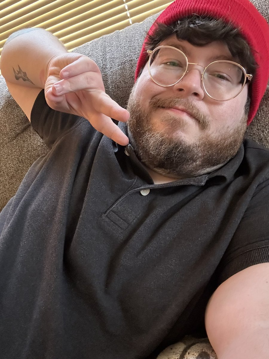 snorlackth's tweet photo. hi gay people in my phone https://t.co/gwXQqkjAsf