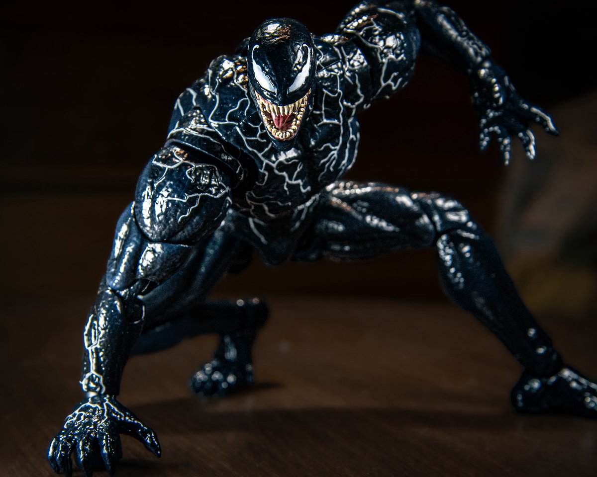 ssssss_____2's tweet photo. MAFEX VENOM
照明が映える https://t.co/4Gr7lp4EgX