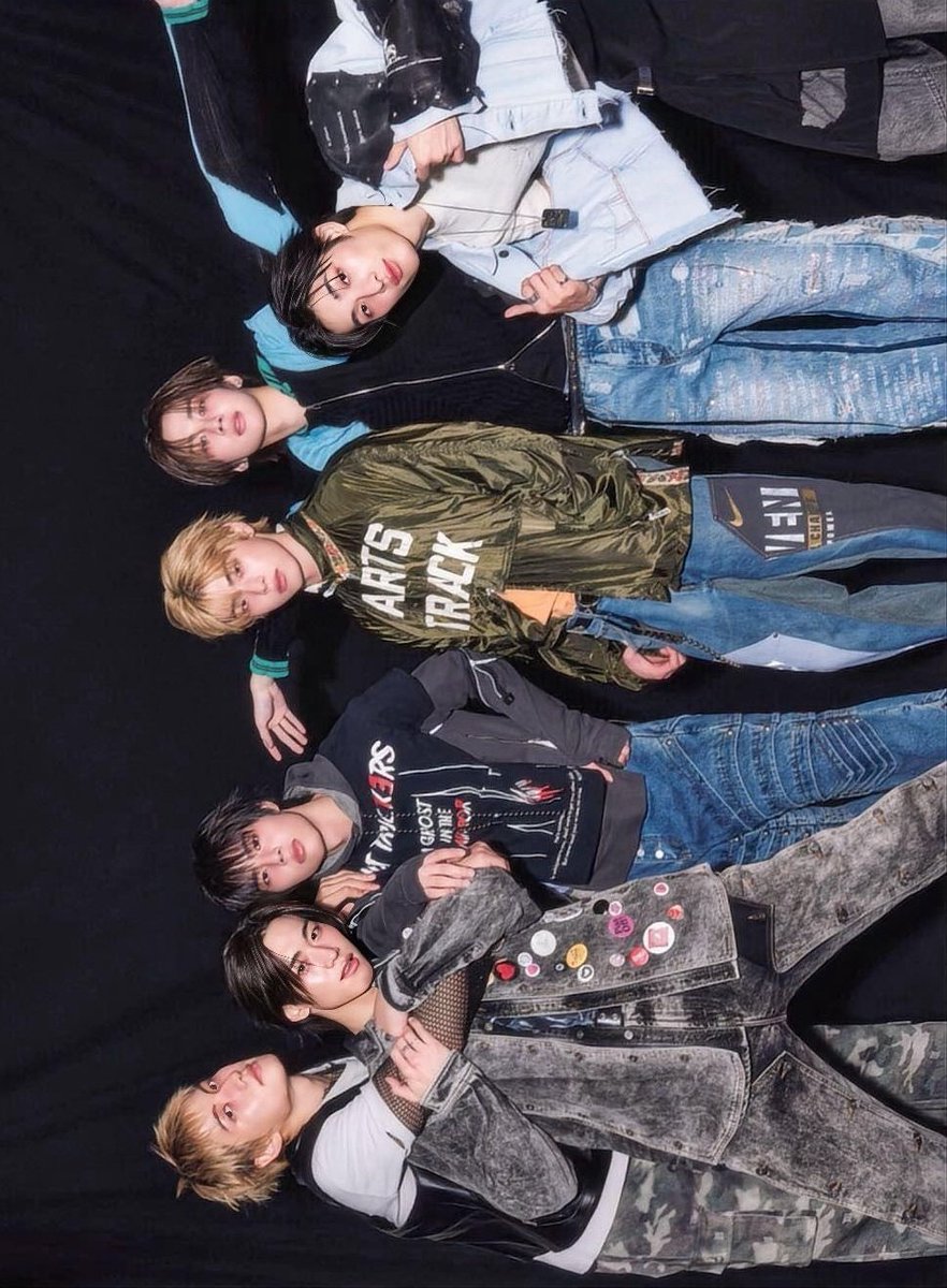 Had a blast shooting with Nylon Japan! We got to try out some really unique, experimental styles that felt different from our usual stage looks. It’s always fun to see how fashion can change our whole energy, I hope you guys enjoy this "visual evolution" as much as we did.