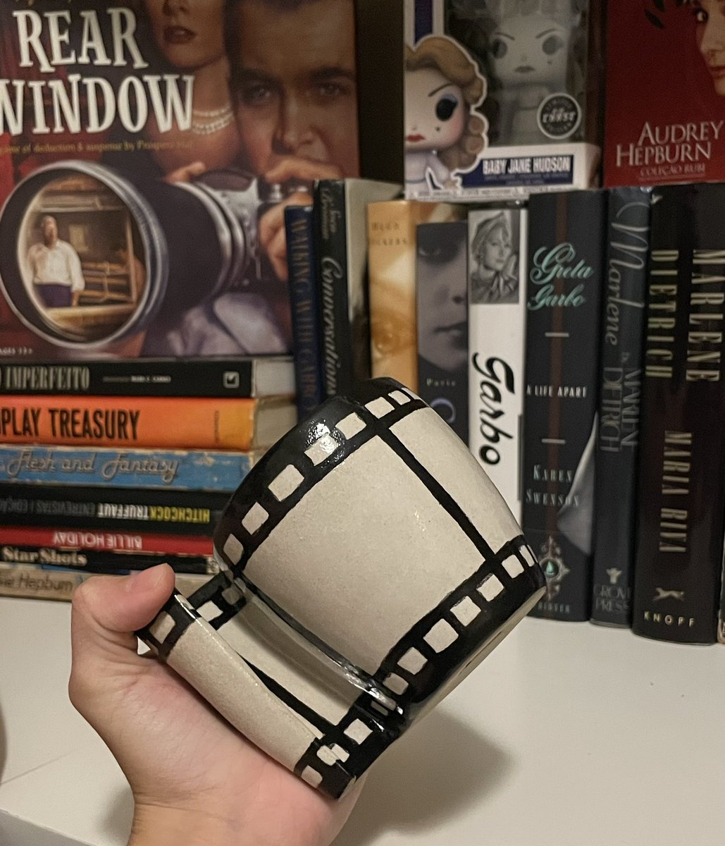 garboism's tweet photo. to be known is to be loved and my girlfriend absolutely clocked me with this mug https://t.co/ATBDF4DODS