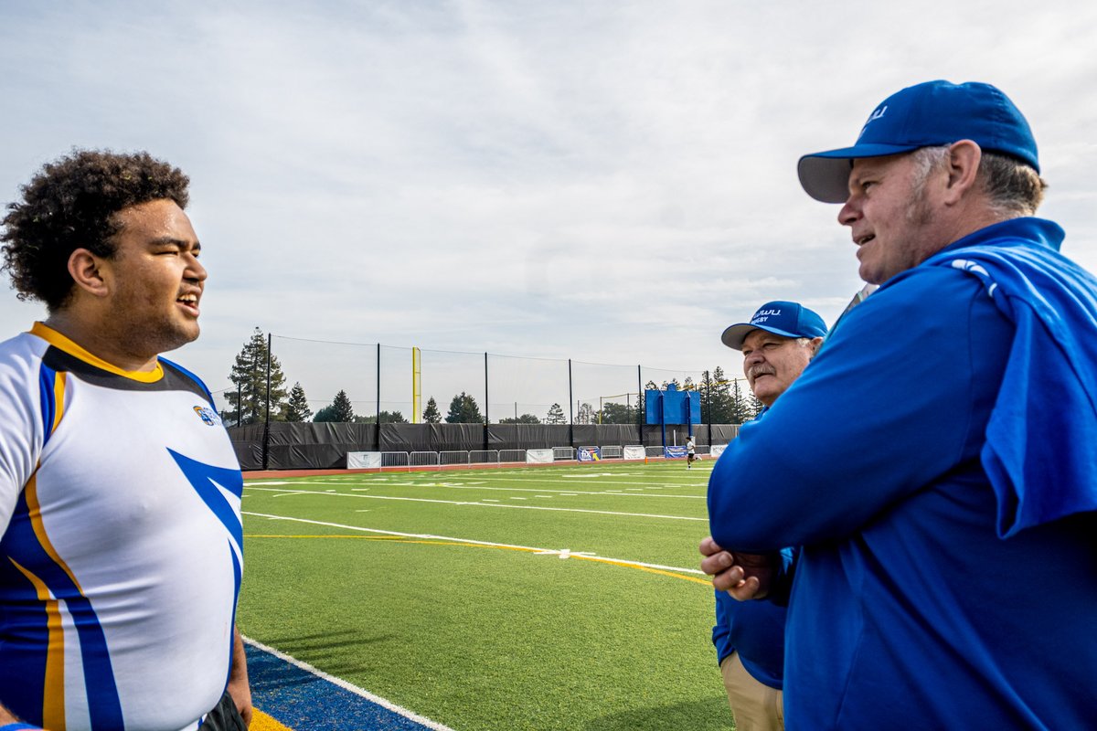 Peyton Thomas tweet media