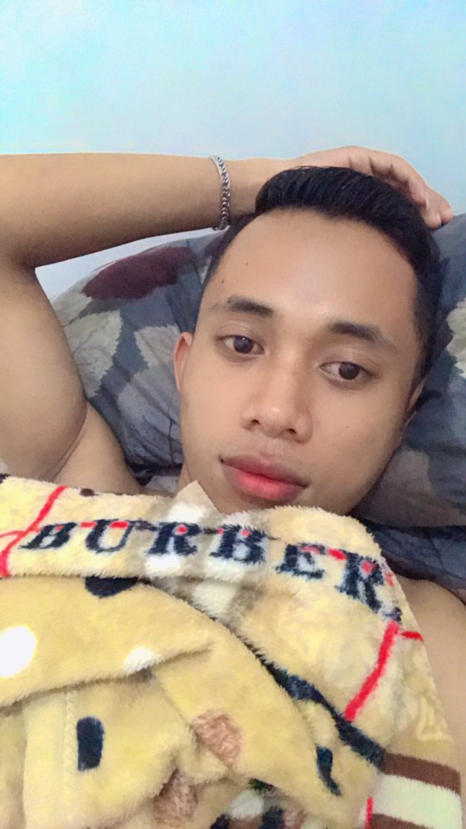 masAL0882's tweet photo. Open laku ga ya? Cuma tanya aja #GayJogja #gaybantul #gayjogja https://t.co/8mLRKhRX2X