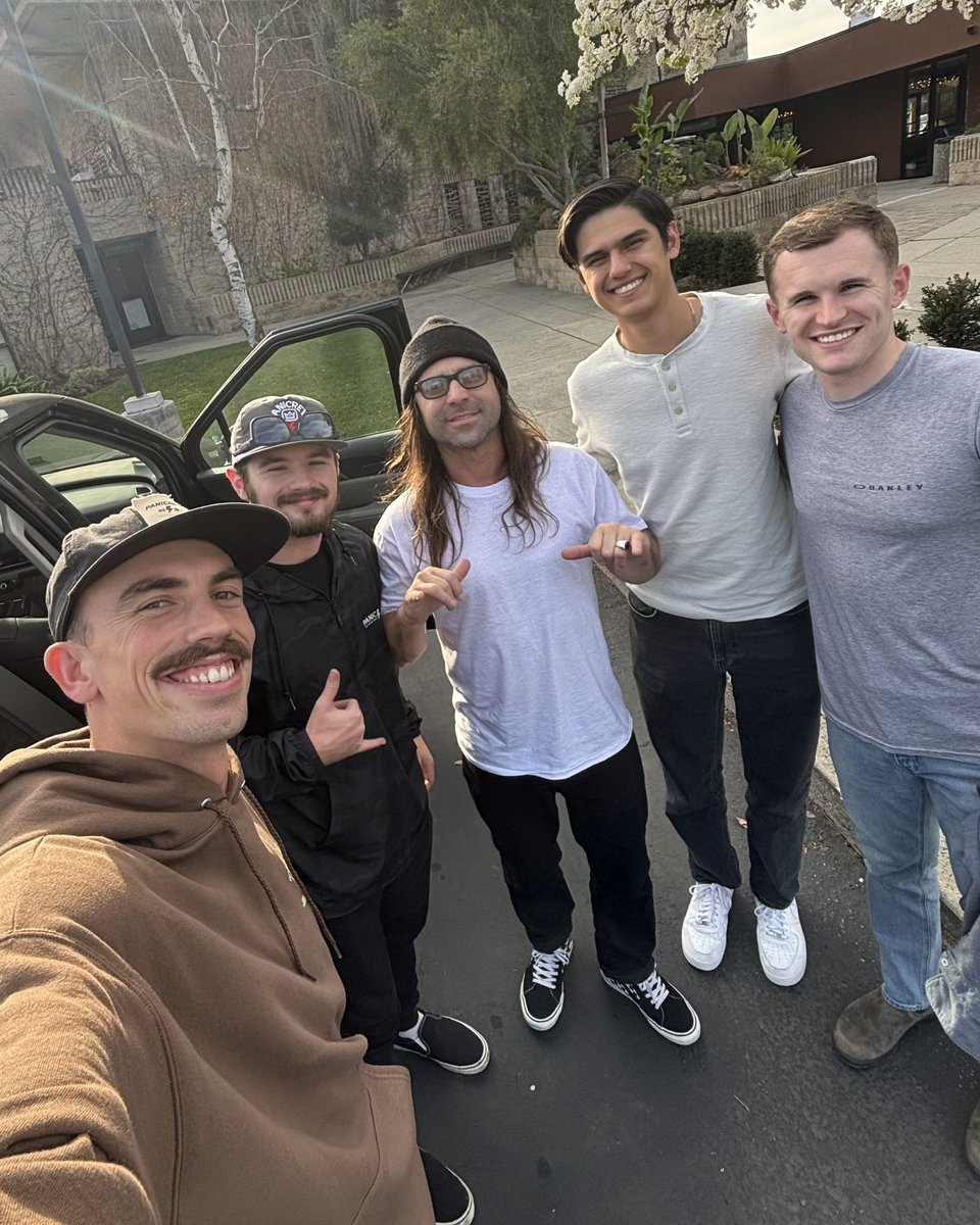 ryanries_'s tweet photo. Stoked I had the opportunity to teach at Calvary Chapel San Jose’s Youth Camp! Teaching on the Holy Spirit all weekend, watching hearts open, lives be challenged, and seeing God move powerfully in this next generation. https://t.co/vdPDg6Fjqm
