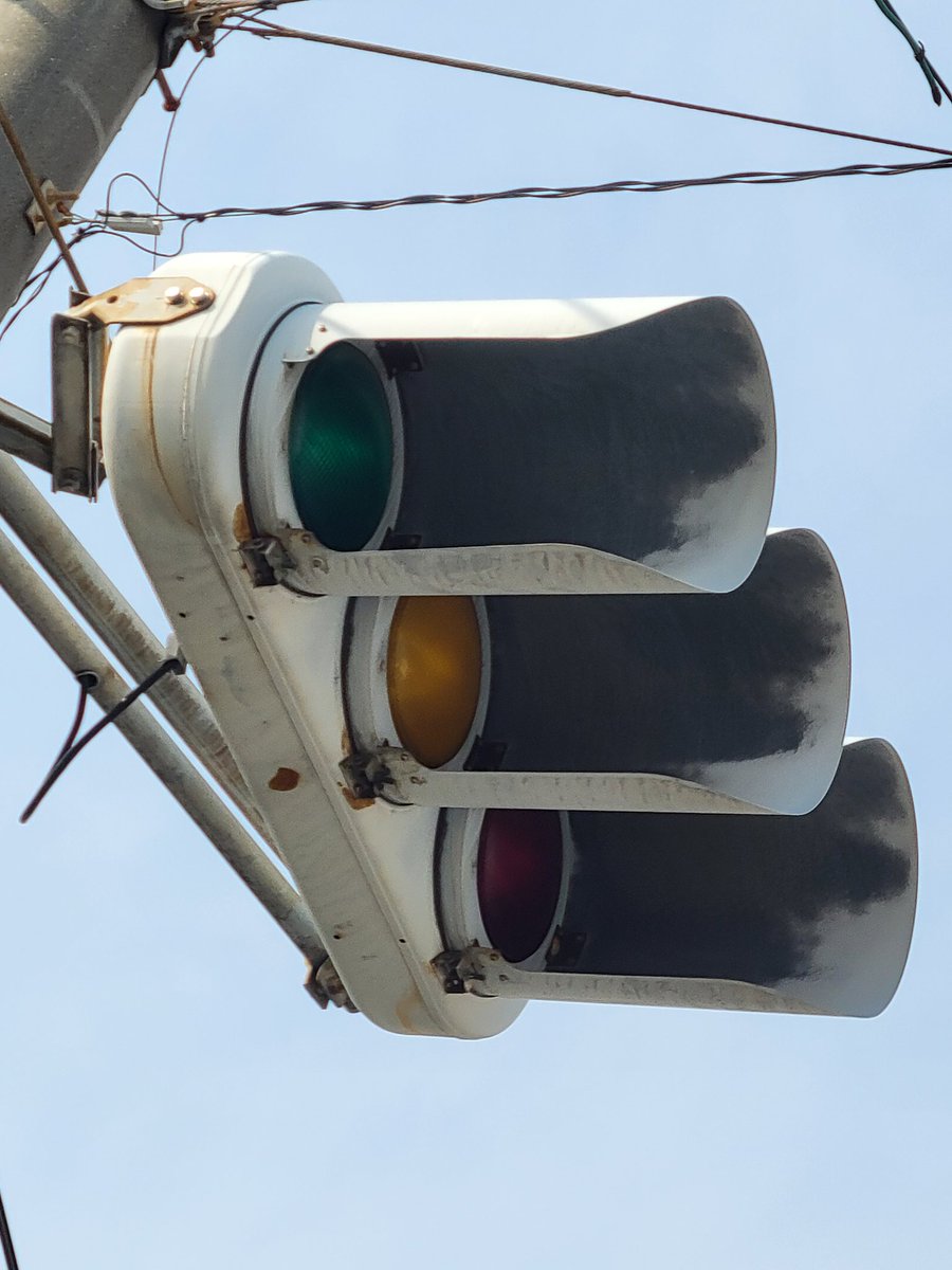 平野駅前付近の信号機
