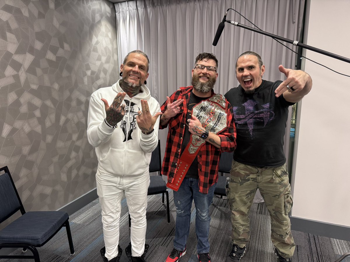 Botched Spots + Chair Shots tweet media