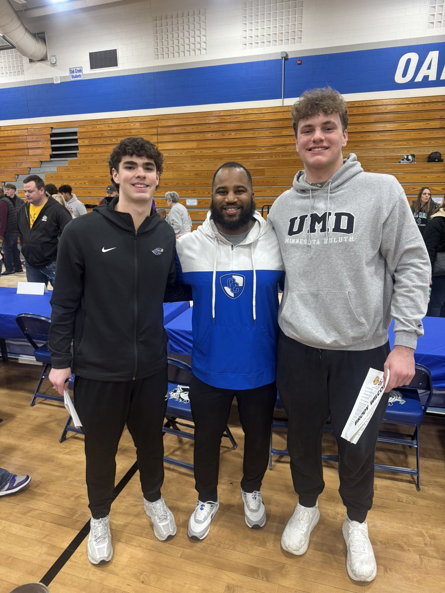 Oak Creek Knights Football tweet media