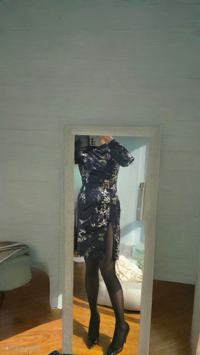 wangsic18201516's tweet photo. 反差美妇感丝袜高跟身材，好想试试前后都插着一根，线下不免哦#cd
#rs#西安咸阳女装大佬 https://t.co/EVAz57dB9D