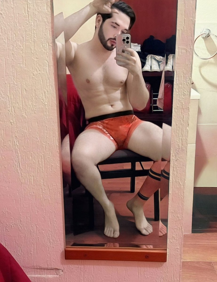 Danielique tweet media