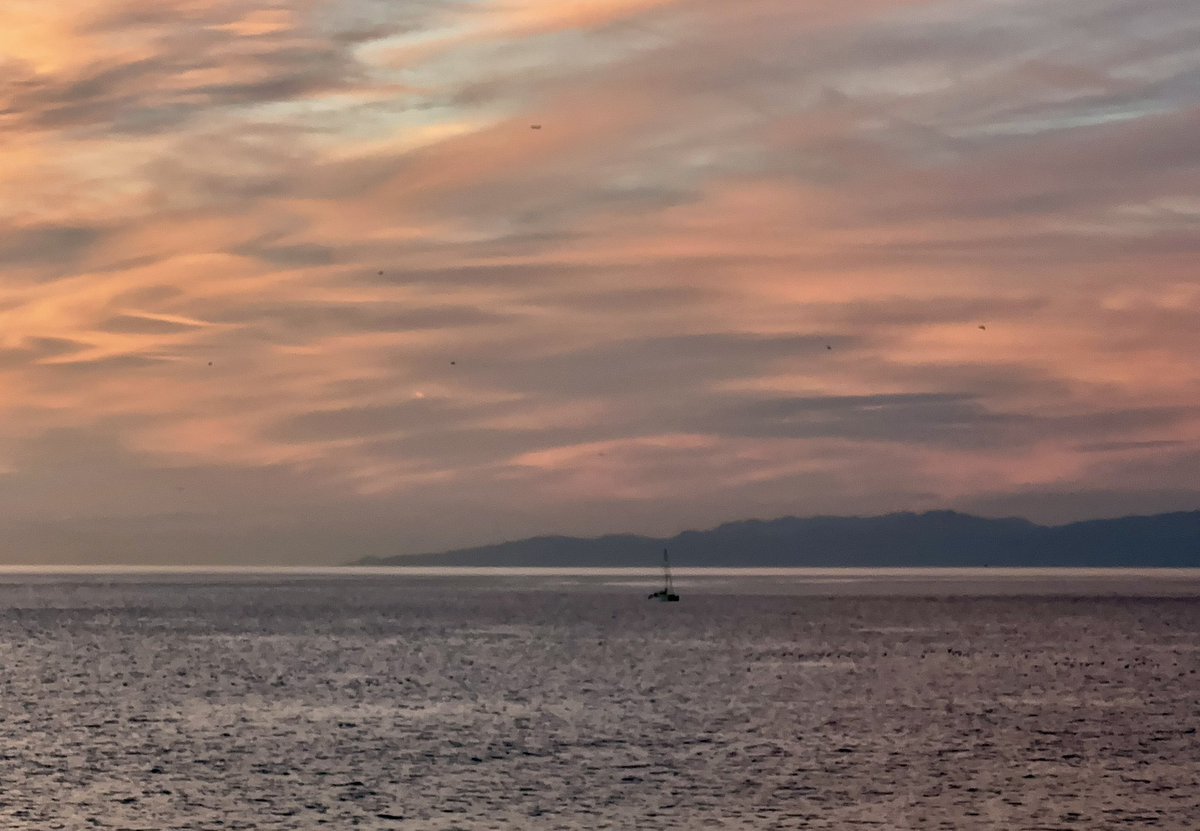 RickDickertWX's tweet image. Image capture-
5:33 pm PST
2.5.26
#SunsetAlert
Yorba Linda, CA reached 88° today, the warmest temperature recorded in the nation..