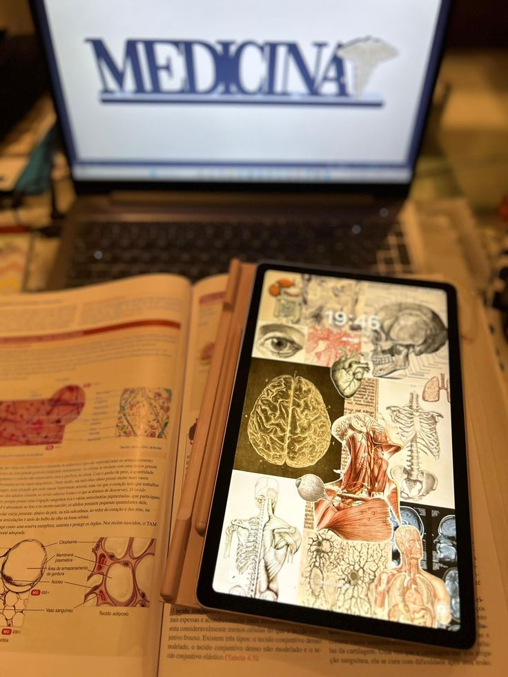 rê vai ser med| Moisés Medeiros🏷RENATAVEST tweet media