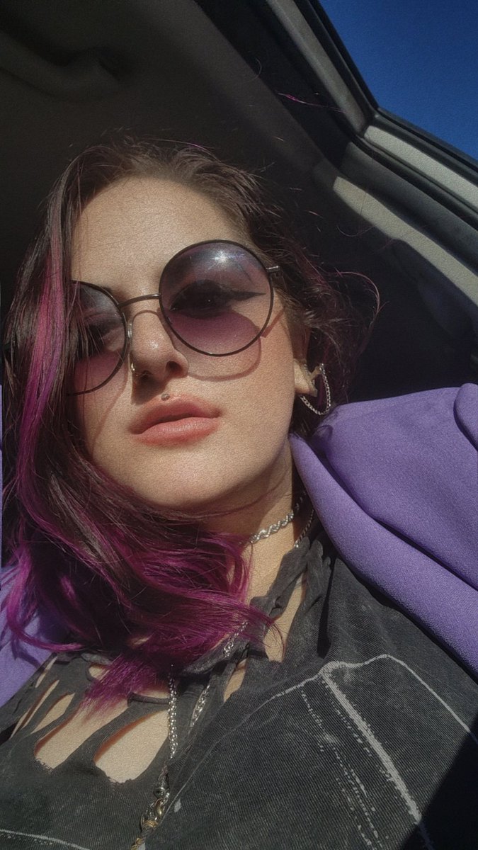 Mrs.Ghoul tweet media