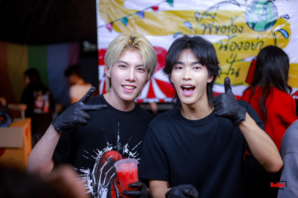 BeibeiKrit_OFC's tweet image. เบอิเบอิ และน้องรักของเค้า ~ 🤟

#BeiBeiKrit 
#SHINEBOYSxDD
#SHINEBOYSxBEIBEI
#SHINEBOYS