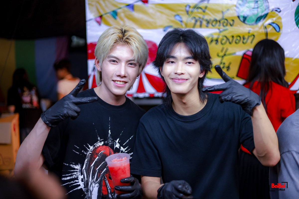 BeibeiKrit_OFC's tweet image. เบอิเบอิ และน้องรักของเค้า ~ 🤟

#BeiBeiKrit 
#SHINEBOYSxDD
#SHINEBOYSxBEIBEI
#SHINEBOYS