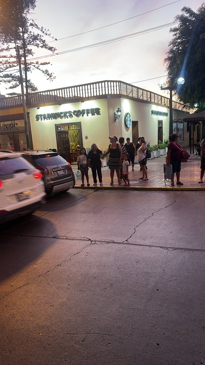 Sin duda, el martes 3 de febrero fue el mejor día, a pesar que estuve nervioso y con cierto miedo a que no resultara nada bueno de aquella cita. 

Yo el anti amor y sobre todo “el prefiero estar solo” encontró en un chico todo para cambiar mi forma de pensar.