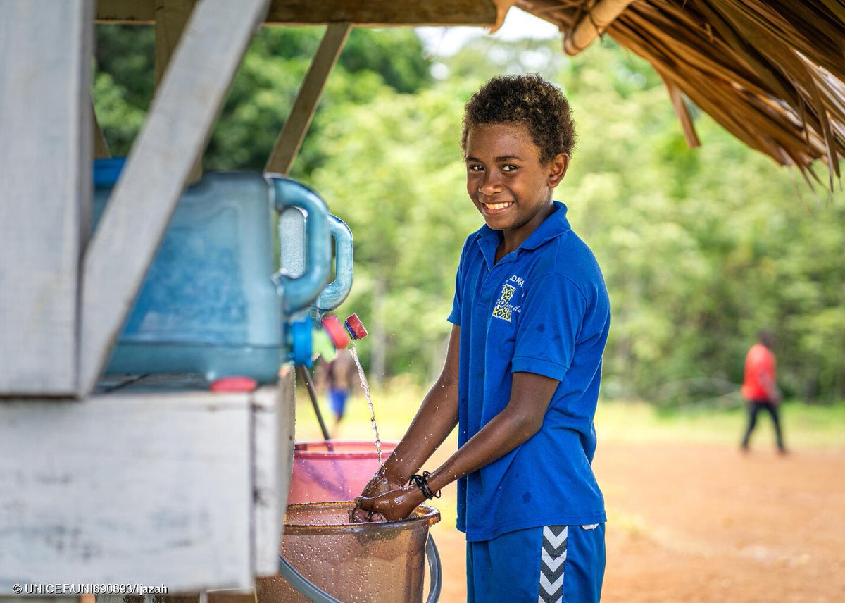 UNICEFPacific's tweet photo. A student washes his hands at Vuvalu Primary School in Guadalcanal, Solomon Islands 🇸🇧

Access to clean water and proper hygiene is a foundation for every child’s health, learning, and future.

With our partners, we’re working to ensure a water-secure future #ForEveryChild. https://t.co/DKwu3rBWYi