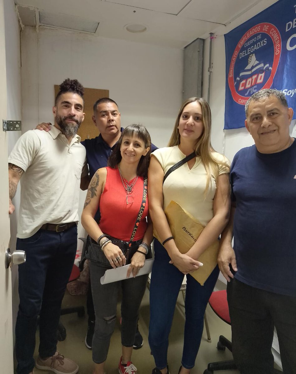 VaneRamos1402's tweet image. Visitando a compañeros delegados de Coto sucursal 45, 66 y 203 porque nos encanta trabajar en equipo siempre @CarlosPerezSEC @BuffonePablo @DanielOveja Sindicato de empleados de comercio 💙