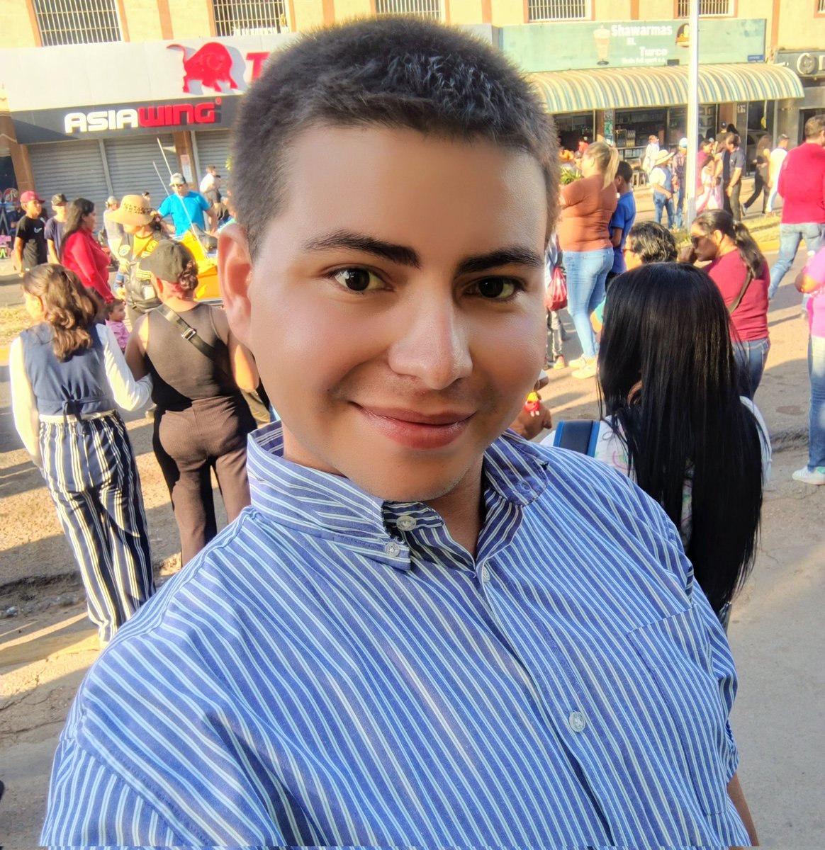 jmoisesbastidas's tweet photo. #VDLP #Desfile2026 🎉 https://t.co/n6n36azDpP