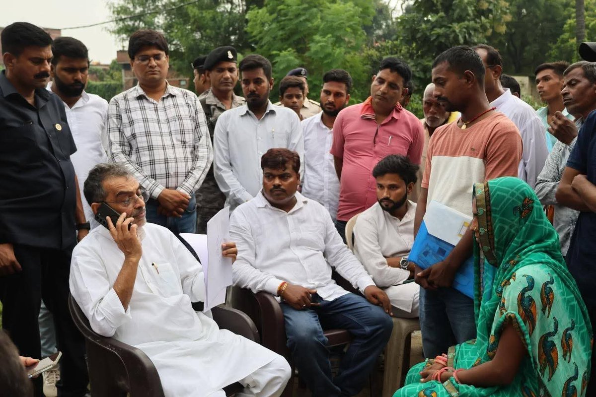 bineetsi's tweet photo. @RLMofIndia के राष्ट्रीय अध्यक्ष,राज्यसभा सांसद, पूर्व केंद्रीय मंत्री,सामाजिक न्याय के पुरोधा, गरीबों-शोषितों-वंचितों की बुलंद आवाज़,हमारे नेता आदरणीय श्री @UpendraKushRLM जी को जन्मदिवस की हार्दिक शुभकामनाएं एवं अनंत बधाइयाँ। 🎂🎂🎈🎈 https://t.co/UPdlppaMXa