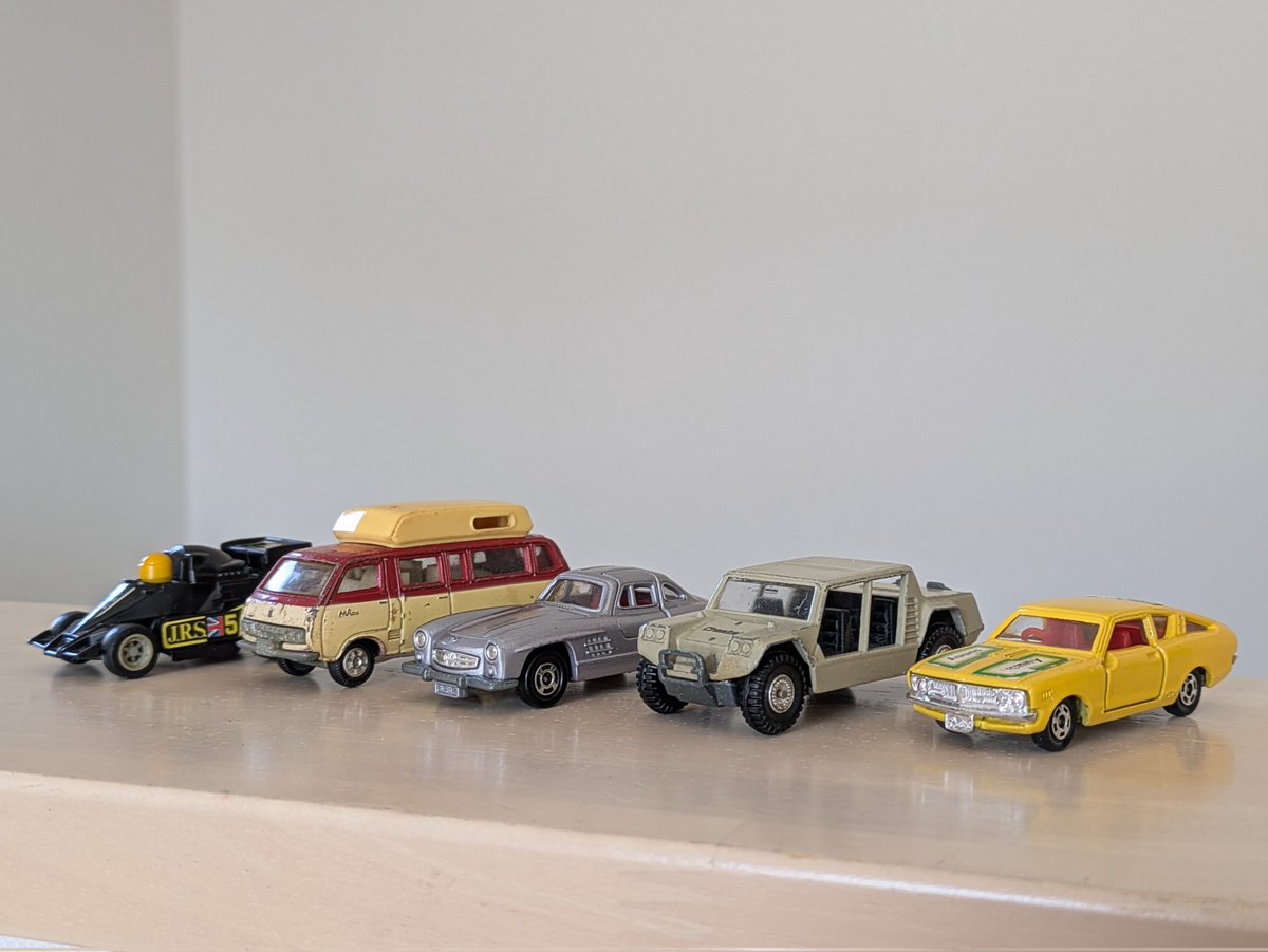 商談帰り、久し振りに某リサ屋へ。 以前来た際は新しい物が多く、値段